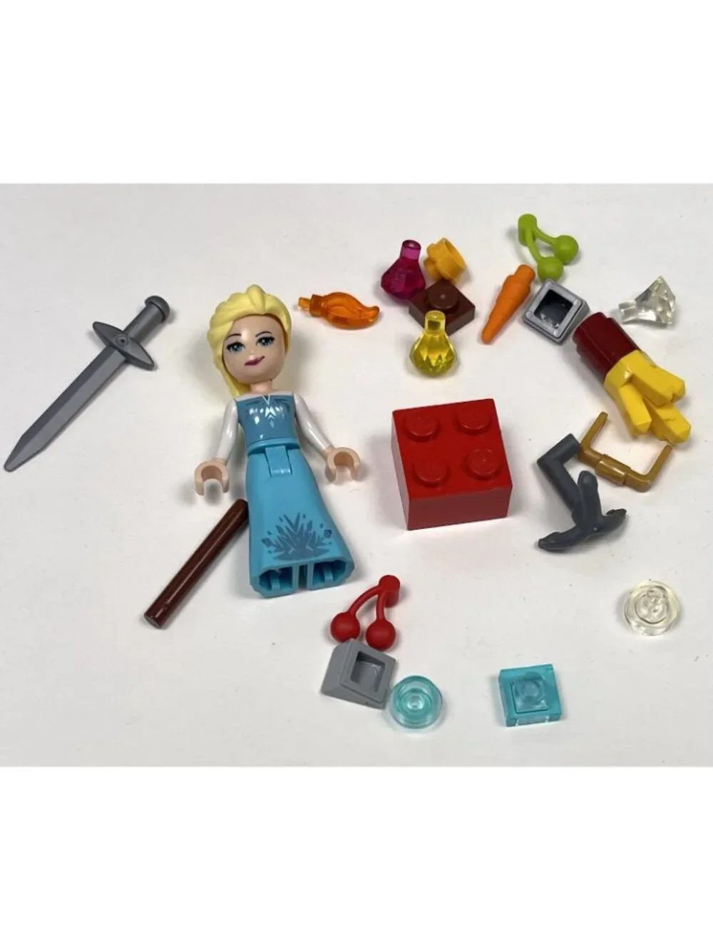 LEGO Disney Frozen II ENCHANTED TREEHOUSE 302pcs #41164 COMPLETE + Box Extra Fig